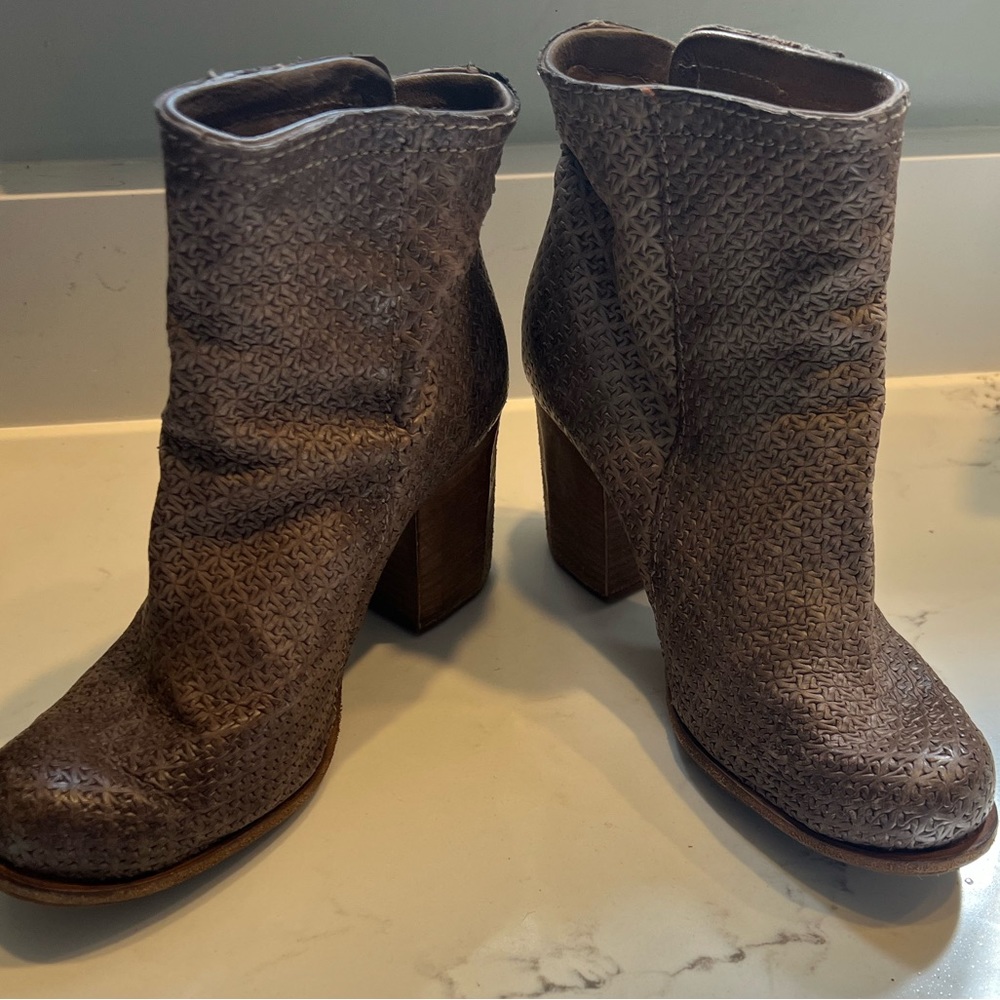 A.S. 98. Gray/Brown Booties. EUC